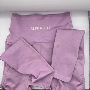 Alphalete matching set leggings and sports bra